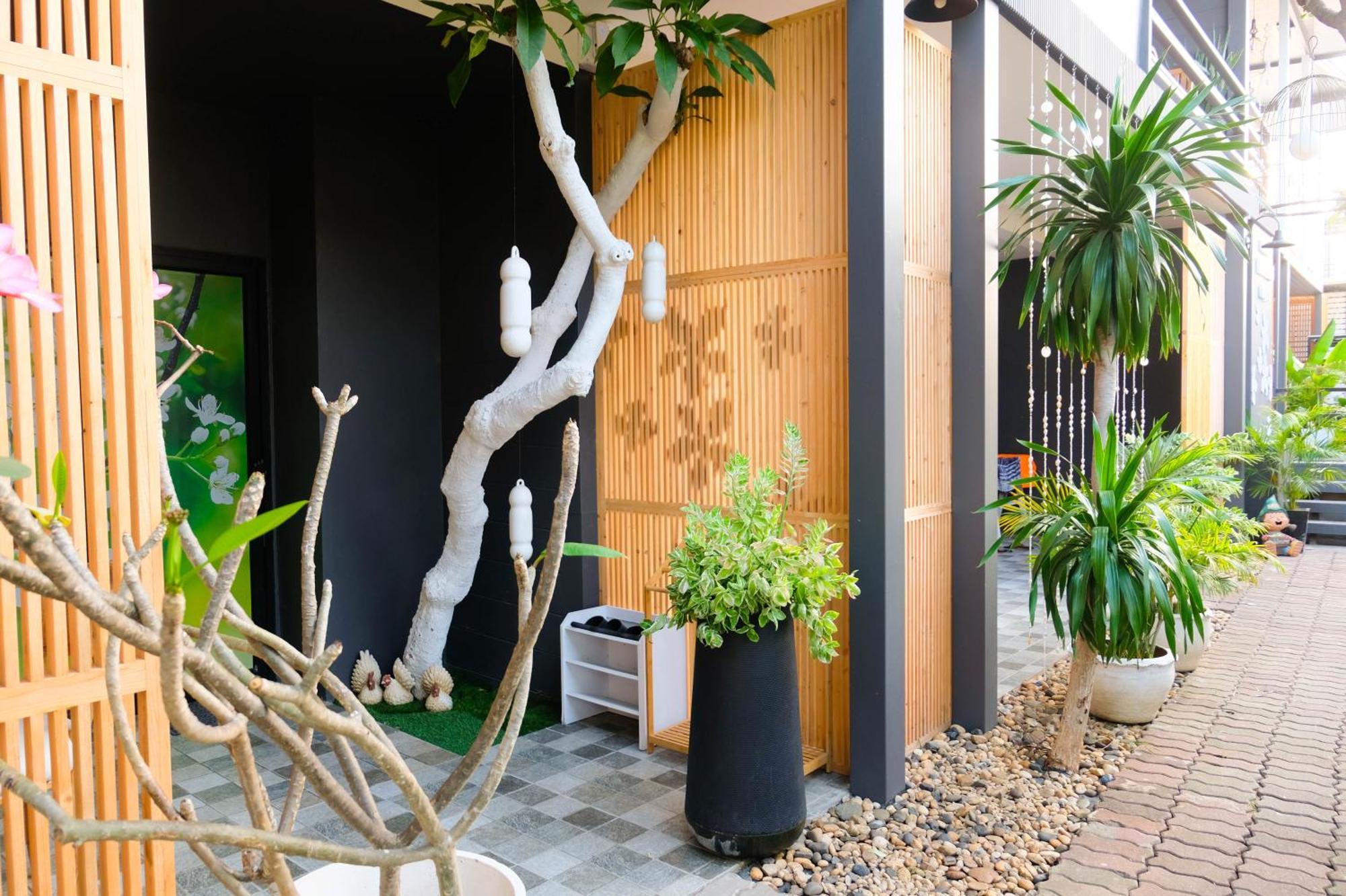 ホテル Baan Poon Garden チャウエン エクステリア 写真